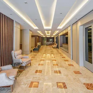 Aparthotel New Safir