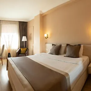 Classes Airport 3* Стамбул